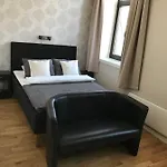 & 莫斯