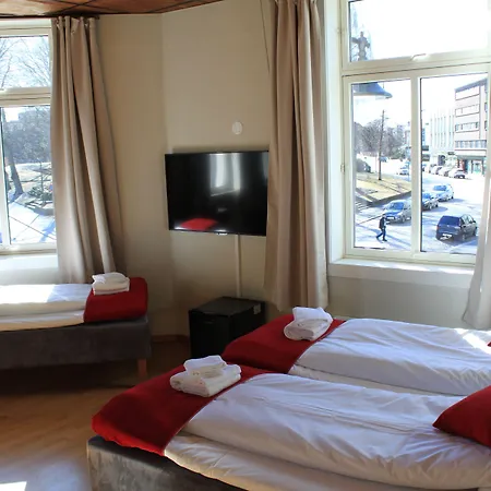 & Hotell 4*