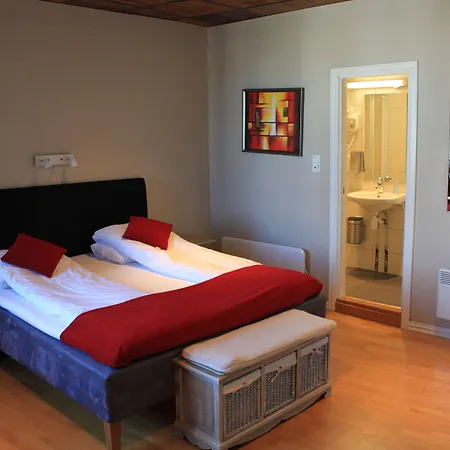 Hotell &