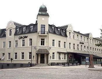 & Hotell