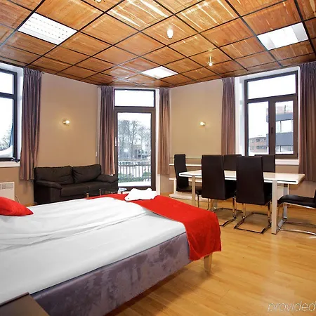 Hotell & 4*